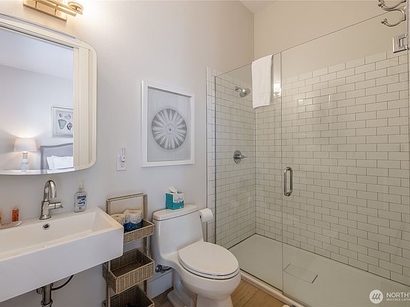5th image of 204 Market Street #B