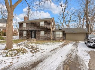 6 Clinton Ln, Dearborn, MI 48120