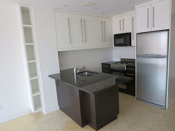 2nd image of 184 Eagle St #502
