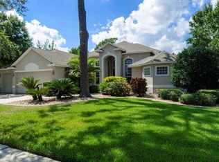 301 Carriage Oak Pl, Seffner, FL 33584