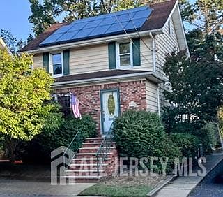 1st image of 418 Locust Ave