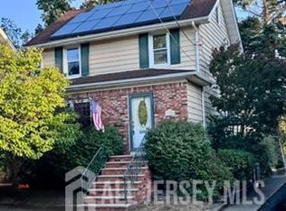 418 Locust Ave, Garwood, NJ 07027