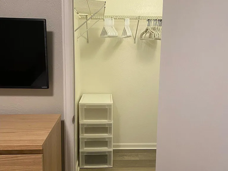 1085 Broadway St #6 — Photo 11
