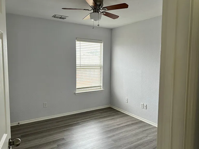 4312 Ridge Point Ln — Photo 4