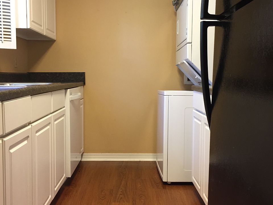 New plank flooring/kitchen