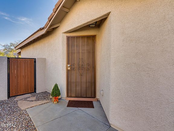 2nd image of 13224 N Classic Overlook Ct