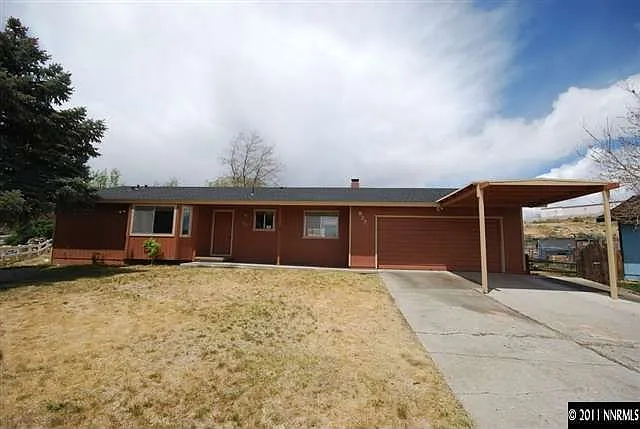 922 Ruby Ct photo 1