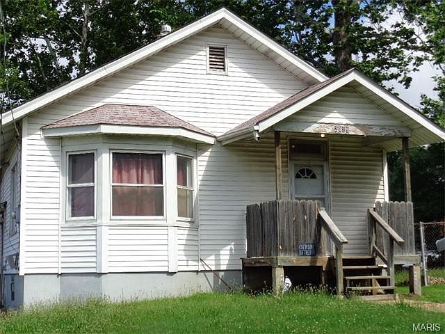1st image of 2829 Melody Ln