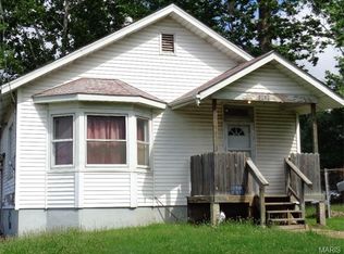 2829 Melody Ln, Saint Louis, MO 63114