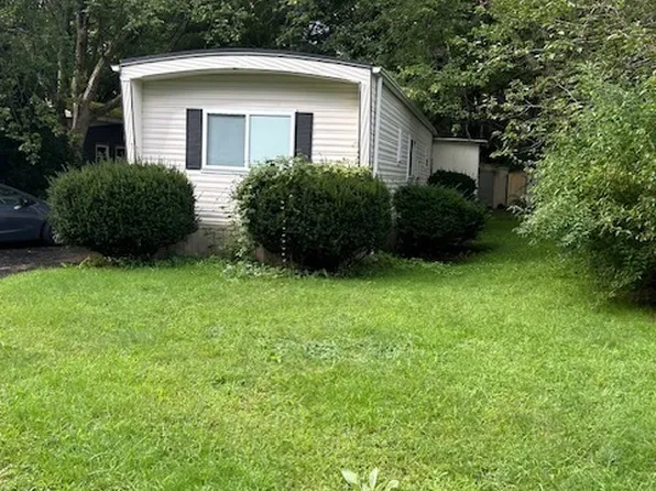 6 Woodsedge Lane, Westbrook, CT 06498