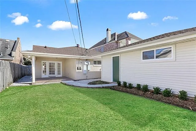 6638 General Haig St — Photo 23
