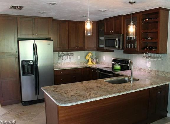 3rd image of 14544 Aeries Way Dr