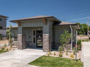 9555 W State St #C204, Garden City, ID 83714
