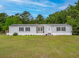 281 Greenlea Cir, Crawfordville, FL 32327