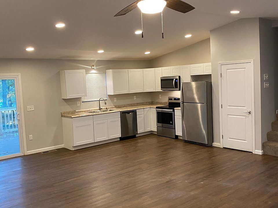 2nd image of 6543 Mitchell Ln SW