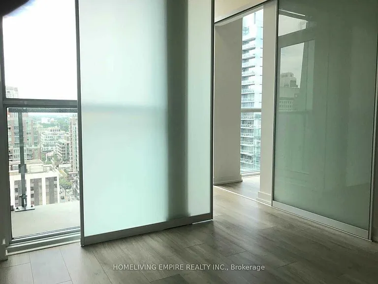 1 Yorkville Ave #1504 — Photo 3