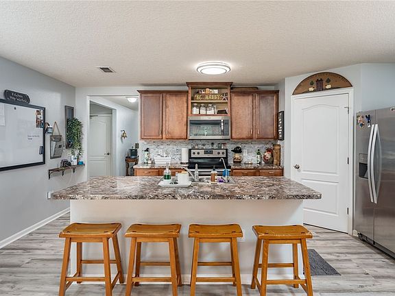 5th image of 75131 Morning Glen Ct