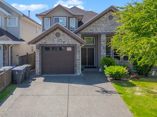 17460 64a Ave, Surrey, BC V3S 3K9