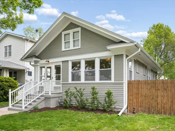 904 Hayes Ave, Oak Park, IL 60302