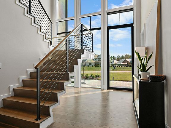 4th image of 559 Adaliz Way