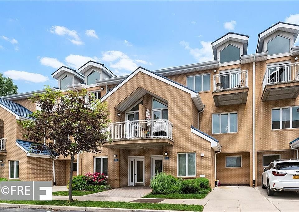 1st image of 1527 Royce St #3