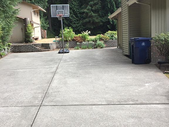 2nd image of 6900 232nd Ave NE