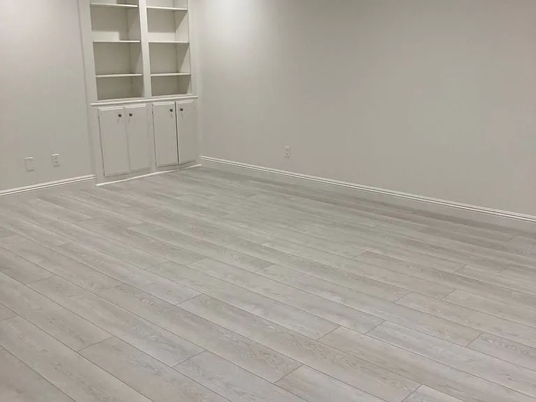 130 W Mountain St — Photo 2
