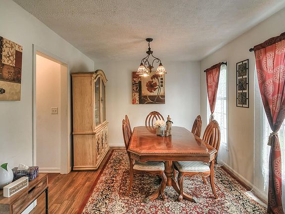 5th image of 313 South St