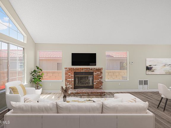 4th image of 44122 Radcliff Ct