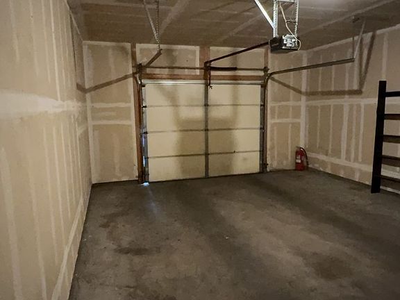 4th image of 3770 Ponderosa Ct Unit 1