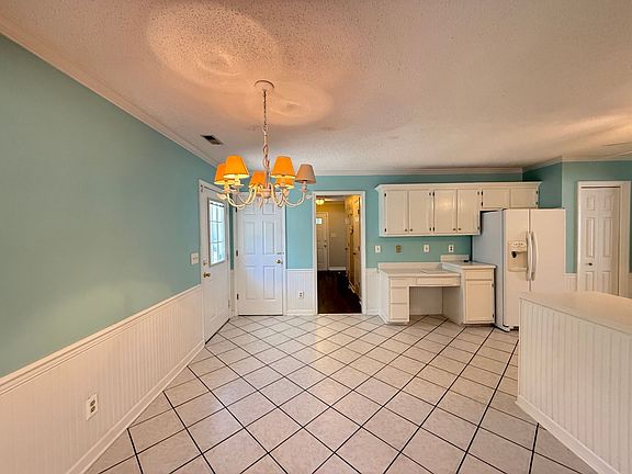 5th image of 2249 King George Ct