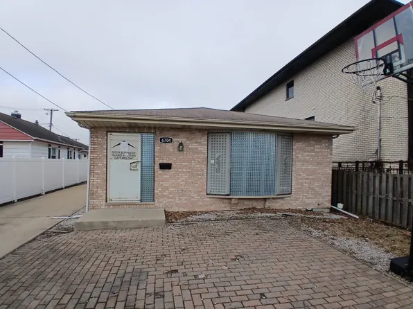 6704 W Forest Preserve Dr, Harwood Heights, IL 60706