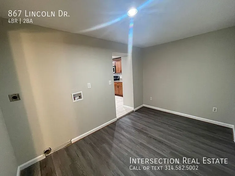 867 Lincoln Dr — Photo 17