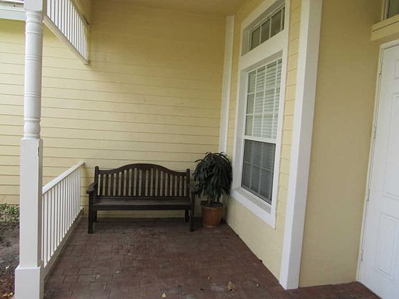 3rd image of 120 NW Magnolia Lakes Blvd