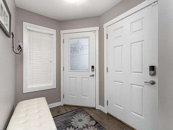 3rd image of 121 Abbey Rd