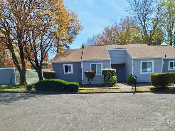 2732 SE 138th Ave APT 99, Portland, OR 97236