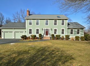 7 Riversedge Dr, Salem, NH 03079