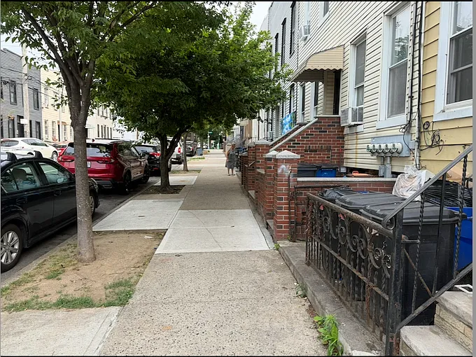276 Onderdonk Ave #1R