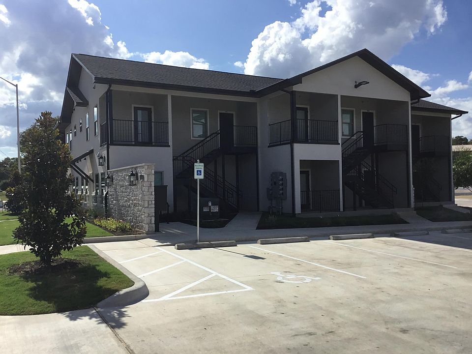 1st image of 311 Craddock Ave #104