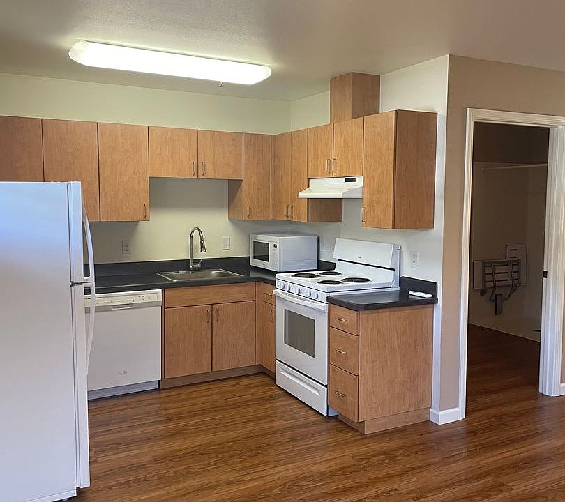 90162 E Tall Fir Apartments Sisters, OR Zillow