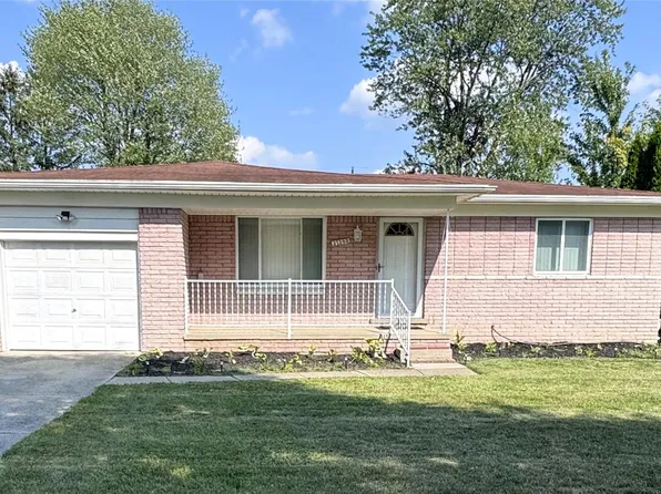 37390 Saint Joseph Dr, Sterling Heights, MI 48310