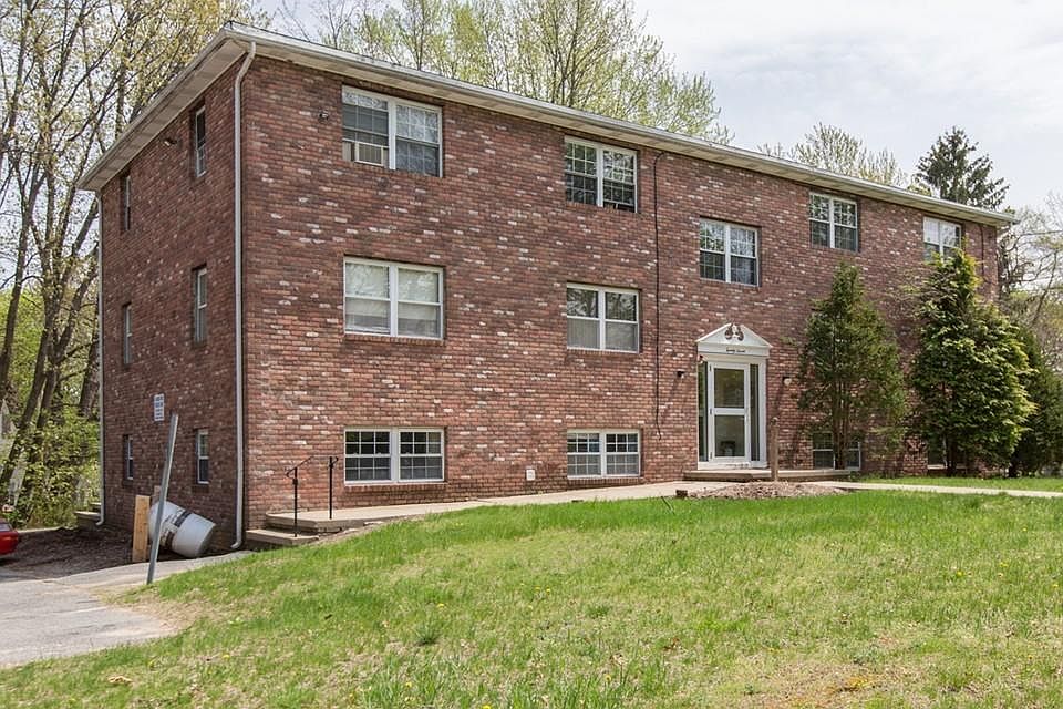 1st image of 27 Kilby St APT 6