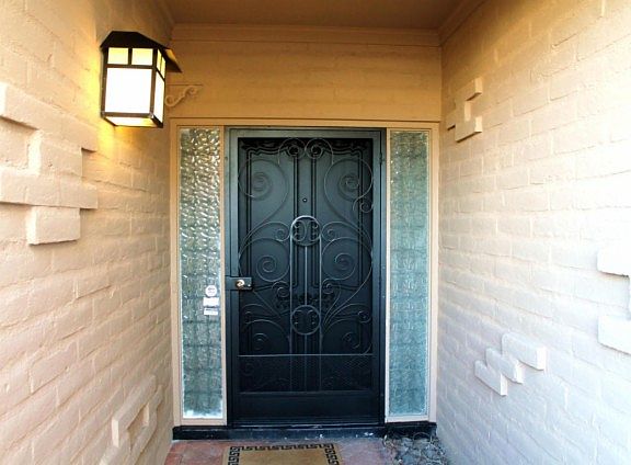 3rd image of 2543 N Avenida San Valle