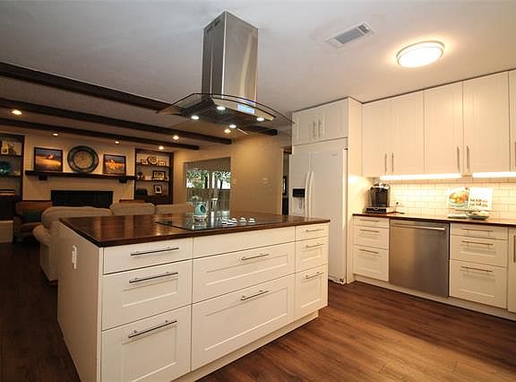 4th image of 3709 Kelvin Ave