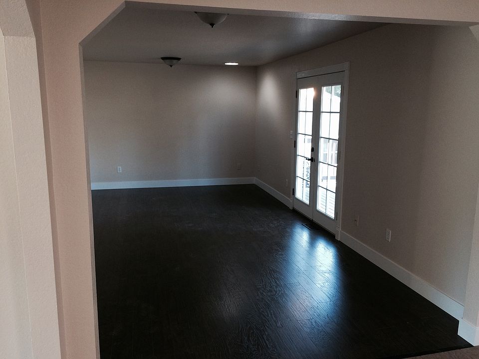 1st image of 7027 66th St NE