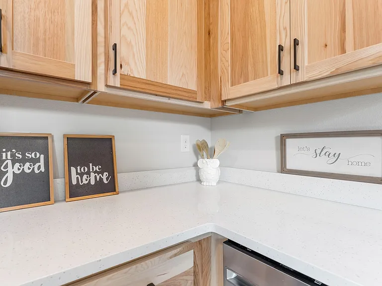 241 SE 80th Ave #103 — Photo 43