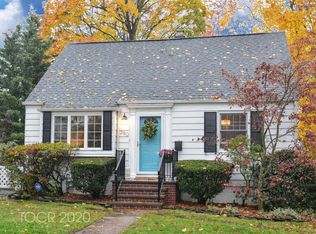 380 Chesterfield St, Ridgewood, NJ 07450