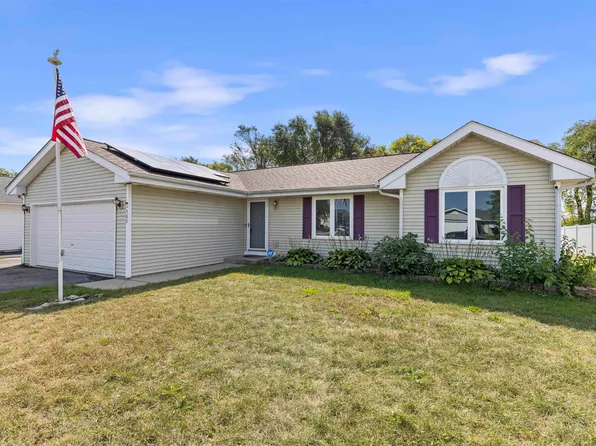 582 Angelica Ln, Roscoe, IL 61073