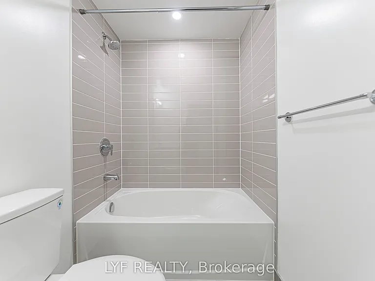4010 Eglinton Ave W #922 — Photo 20