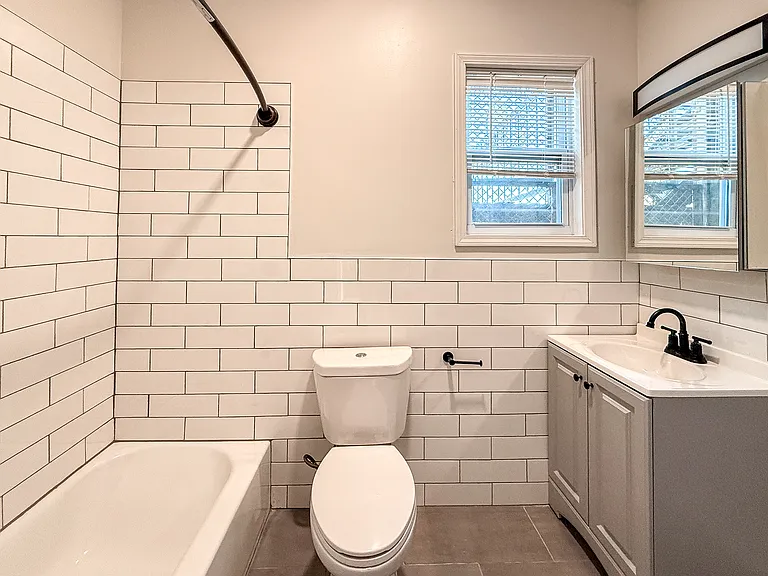 296 Wyoming Ave #2A — Photo 16